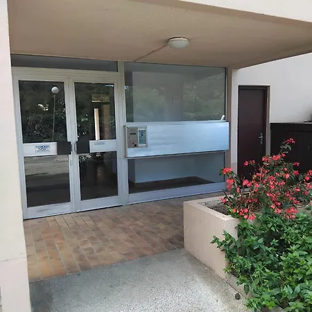 Studio Hyeres Port Avec Piscine Apartment *