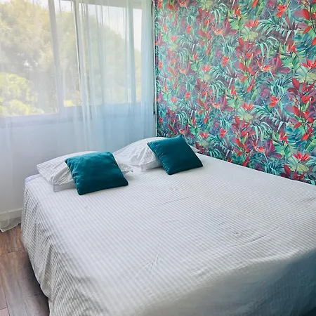 Apartment Studio Hyeres Port Avec Piscine *